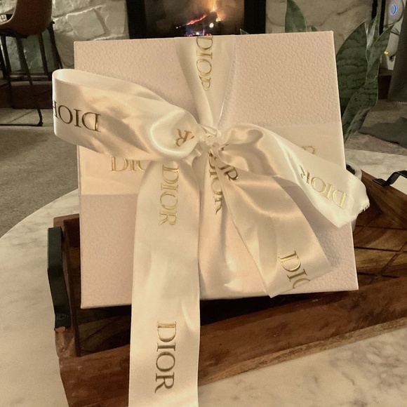 Dior Accessories - 💛Custom Dior Goodie Box💛